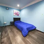 DF ZaheenulFitri Homestay (Muslim Homestay)
